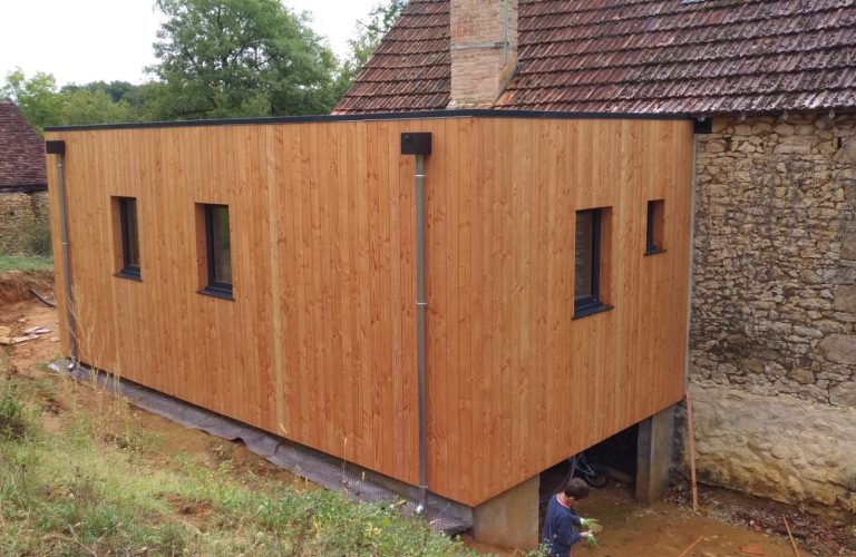 Finition en équitone et en bois Maison contemporaine en ossature bois