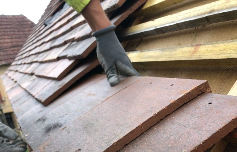 Maison avec une terrasse bois Une petite maison en ossature bois